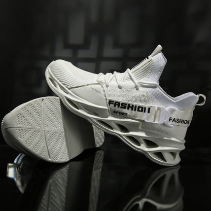 Men's Street Casual Sneakers — Catwalk-Inspired Fashion Shoes