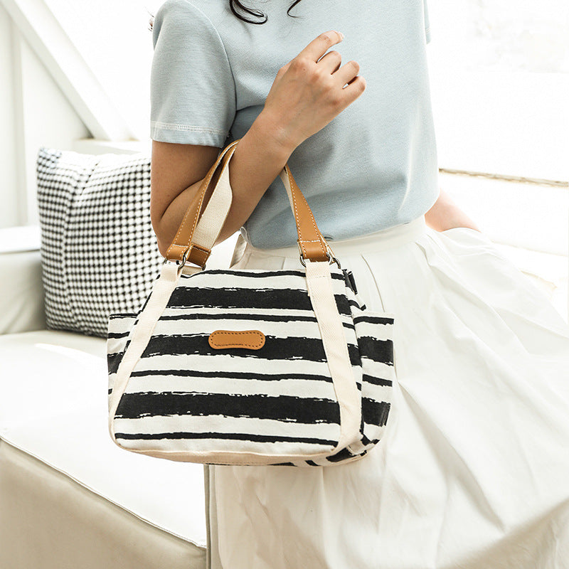 New high-value handbags for women, casual striped canvas bags, lunch bags, three-dimensional handbags, lightweight French women's bags